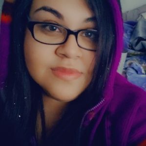 Meet your Posher, Alma